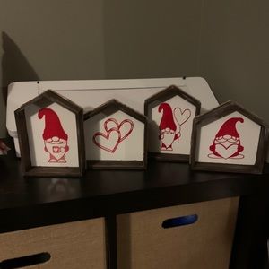 Valentines Gnome decor signs- set of 4